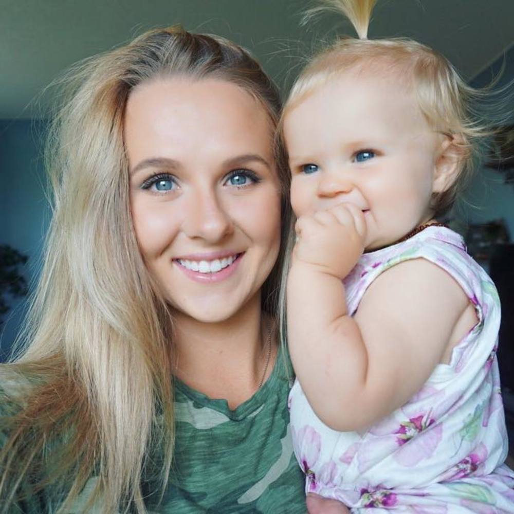 Meet your Posher, Courtney